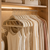 cabide de veludo cinza
cabides antideslizantes
cabides finos
cabides para roupas
cabides para closet
cabides economizadores de espaço
kit cabides de veludo
cabides organizadores
cabides premium